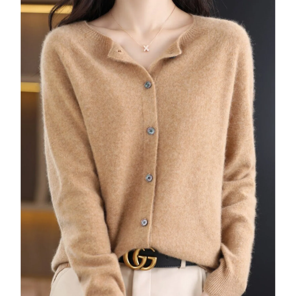 Sybille | Damen Strickjacke für Herbst und Winter
