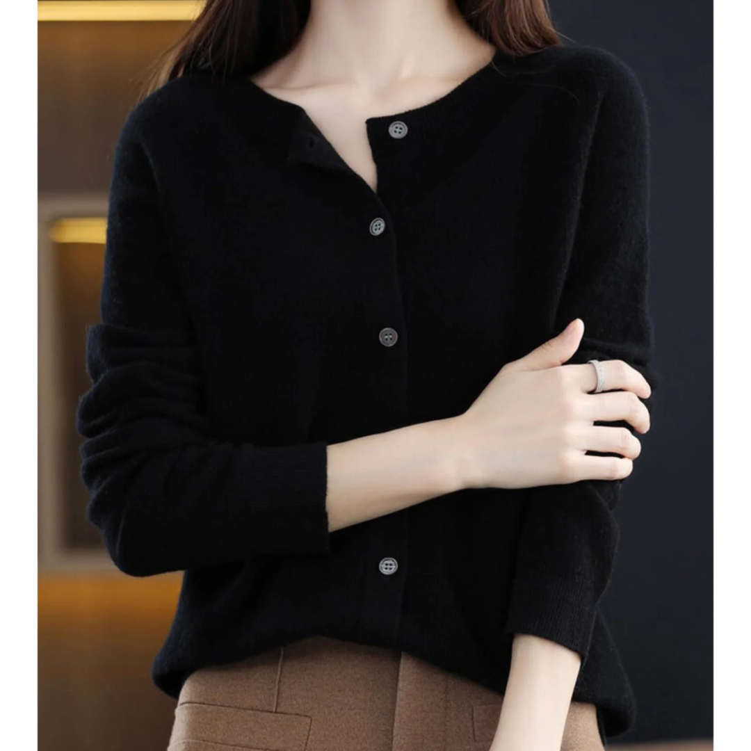 Sybille | Damen Strickjacke für Herbst und Winter