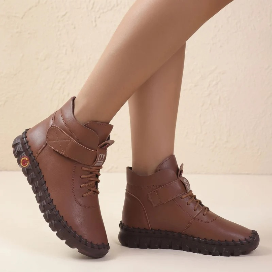 Thekla | Damen Orthopädische Stiefeletten mit elastischem Design