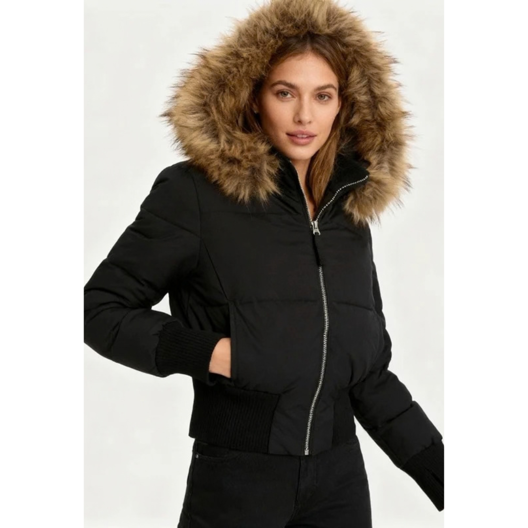 Theresa | Damen Winterjacke mit Kapuze und Reißverschluss