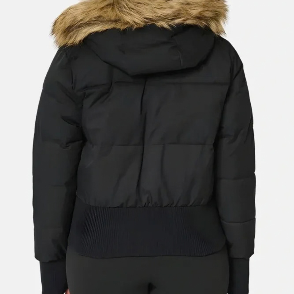 Theresa | Damen Winterjacke mit Kapuze und Reißverschluss
