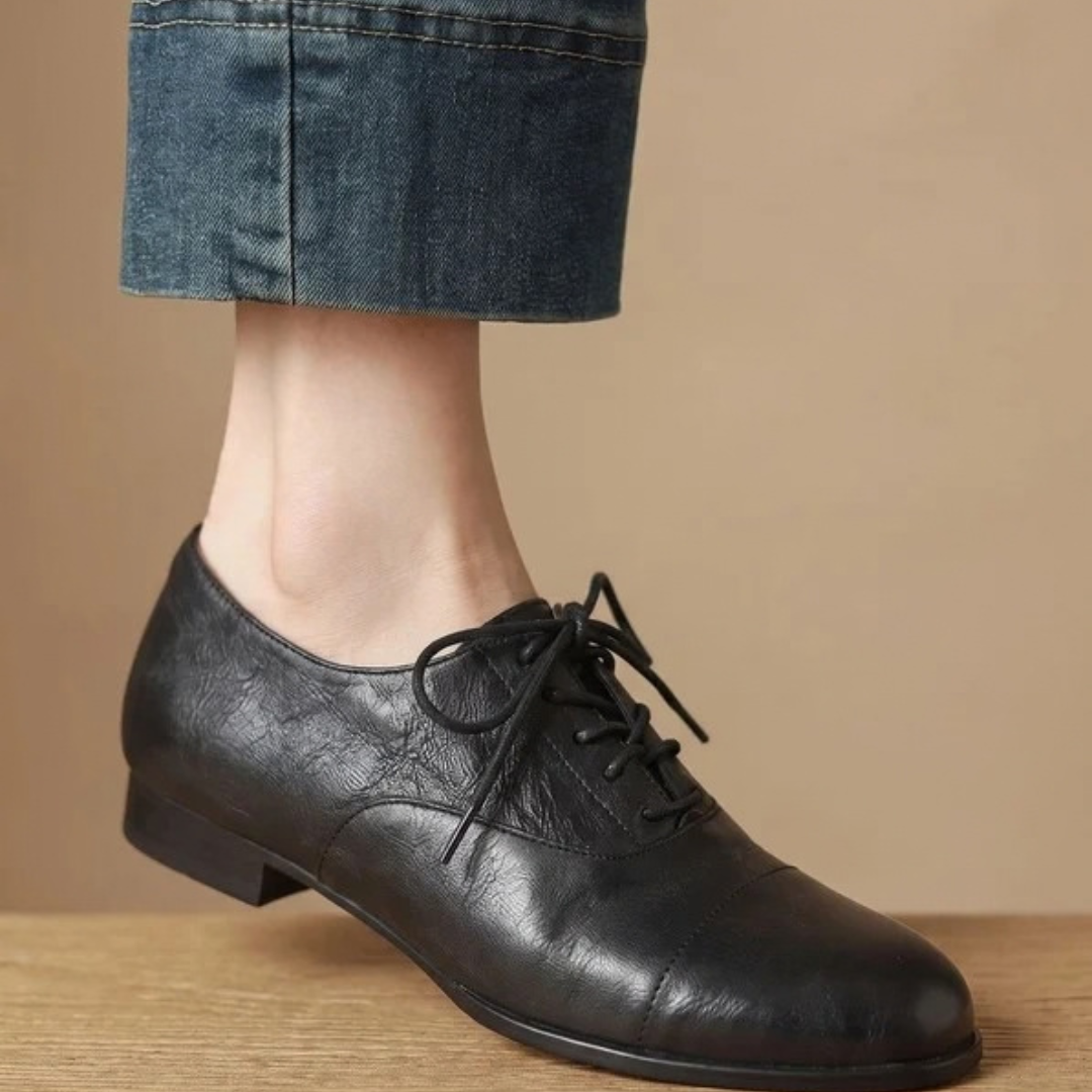Veronika | Damen Orthopädische Schuhe mit flacher Form und Schnürschuh
