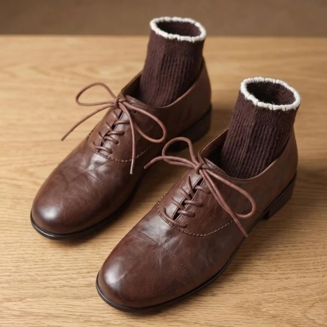 Veronika | Damen Orthopädische Schuhe mit flacher Form und Schnürschuh