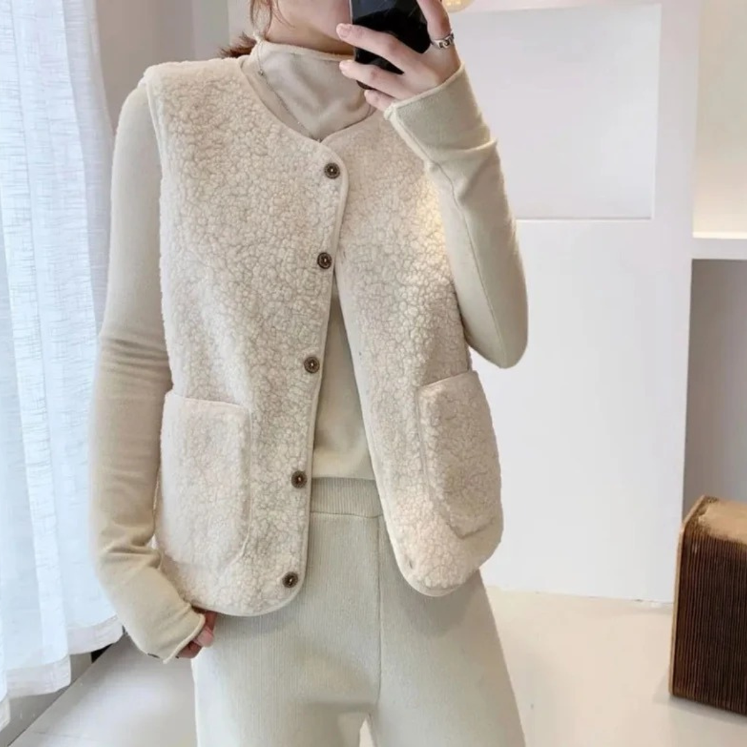 Walburga | Damen Teddy Weste mit Knöpfen und Taschen