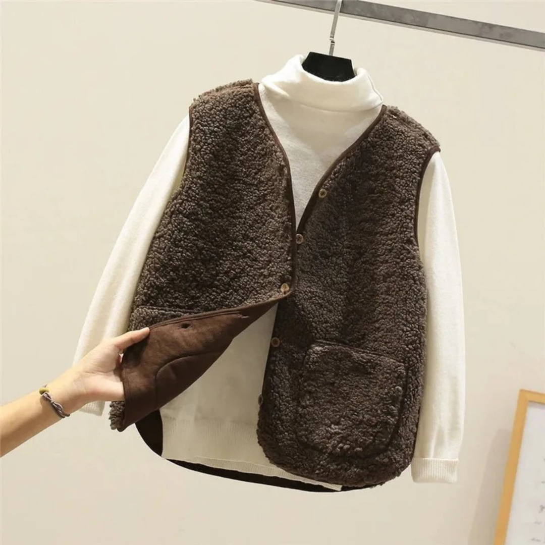 Walburga | Damen Teddy Weste mit Knöpfen und Taschen