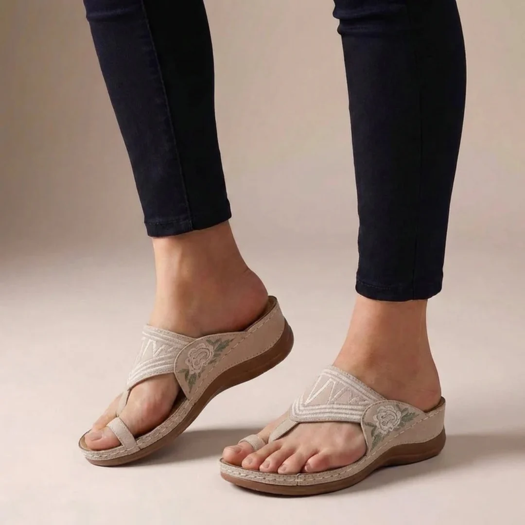 Zafira | Damen Elegante Sandalen Keil Stickerei Blumen